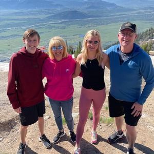 Meet your Posher, Robin